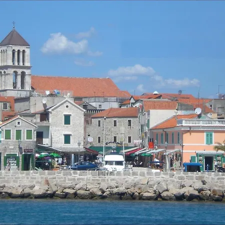 Center Marija, Location In Vodice